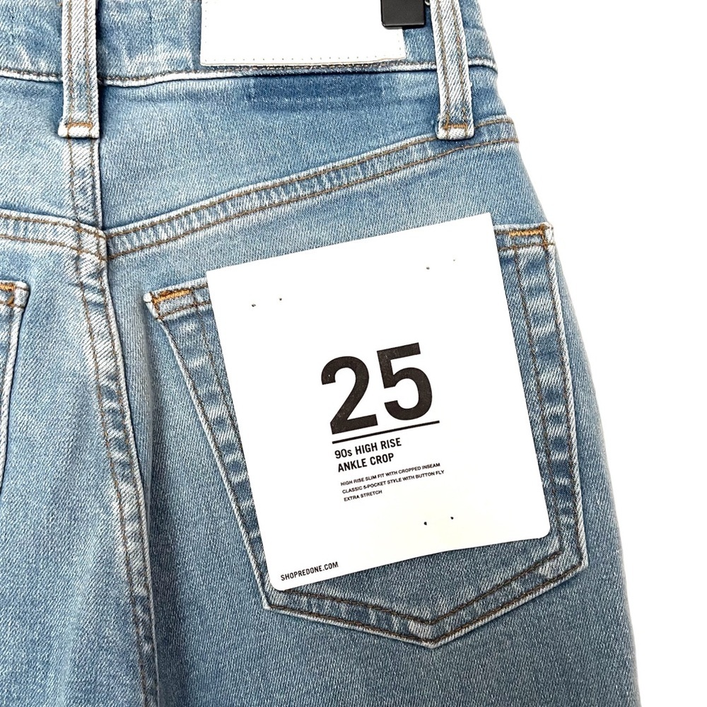 Re/Done Originals 90s High Rise Ankle Crop Denim in Worn Light Azure - Picture 7 of 11